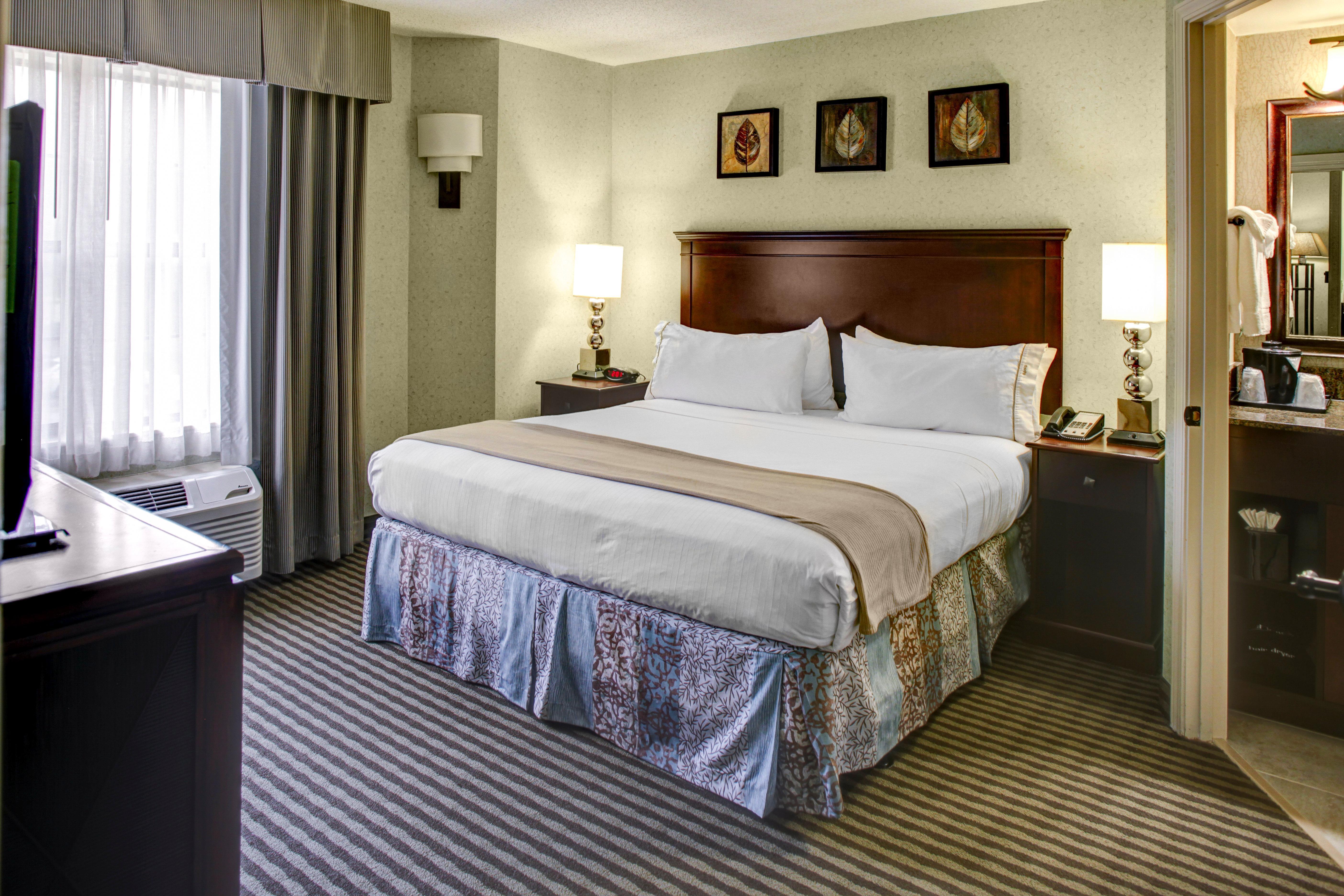Holiday Inn Express Hotel & Suites Atlanta Buckhead By Ihg Экстерьер фото