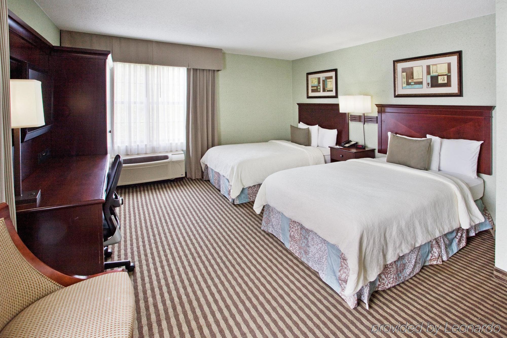 Holiday Inn Express Hotel & Suites Atlanta Buckhead By Ihg Экстерьер фото