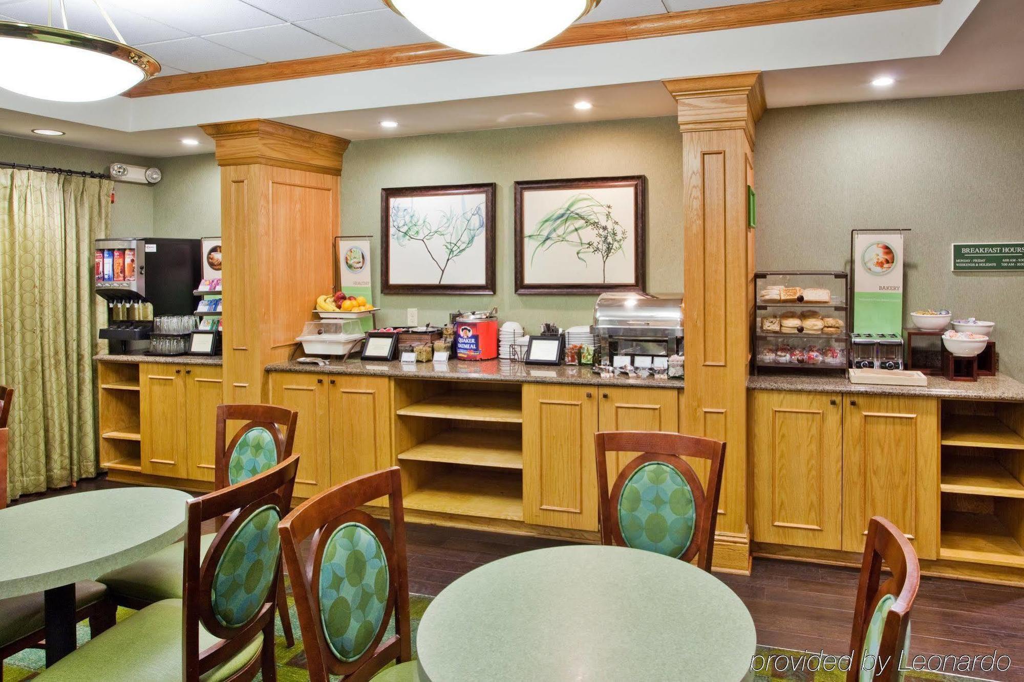 Holiday Inn Express Hotel & Suites Atlanta Buckhead By Ihg Экстерьер фото