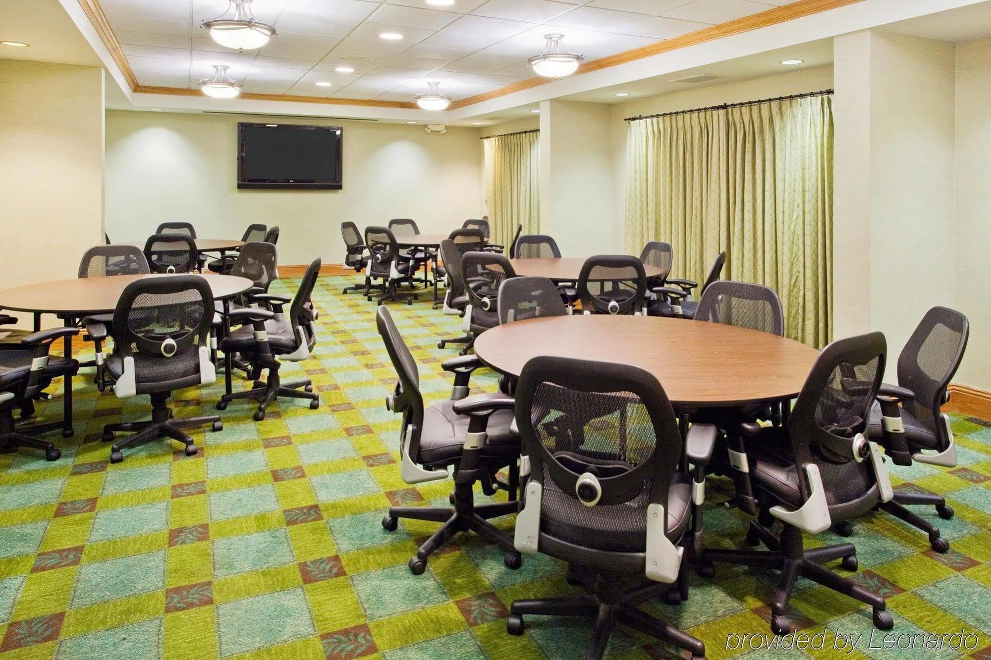 Holiday Inn Express Hotel & Suites Atlanta Buckhead By Ihg Экстерьер фото