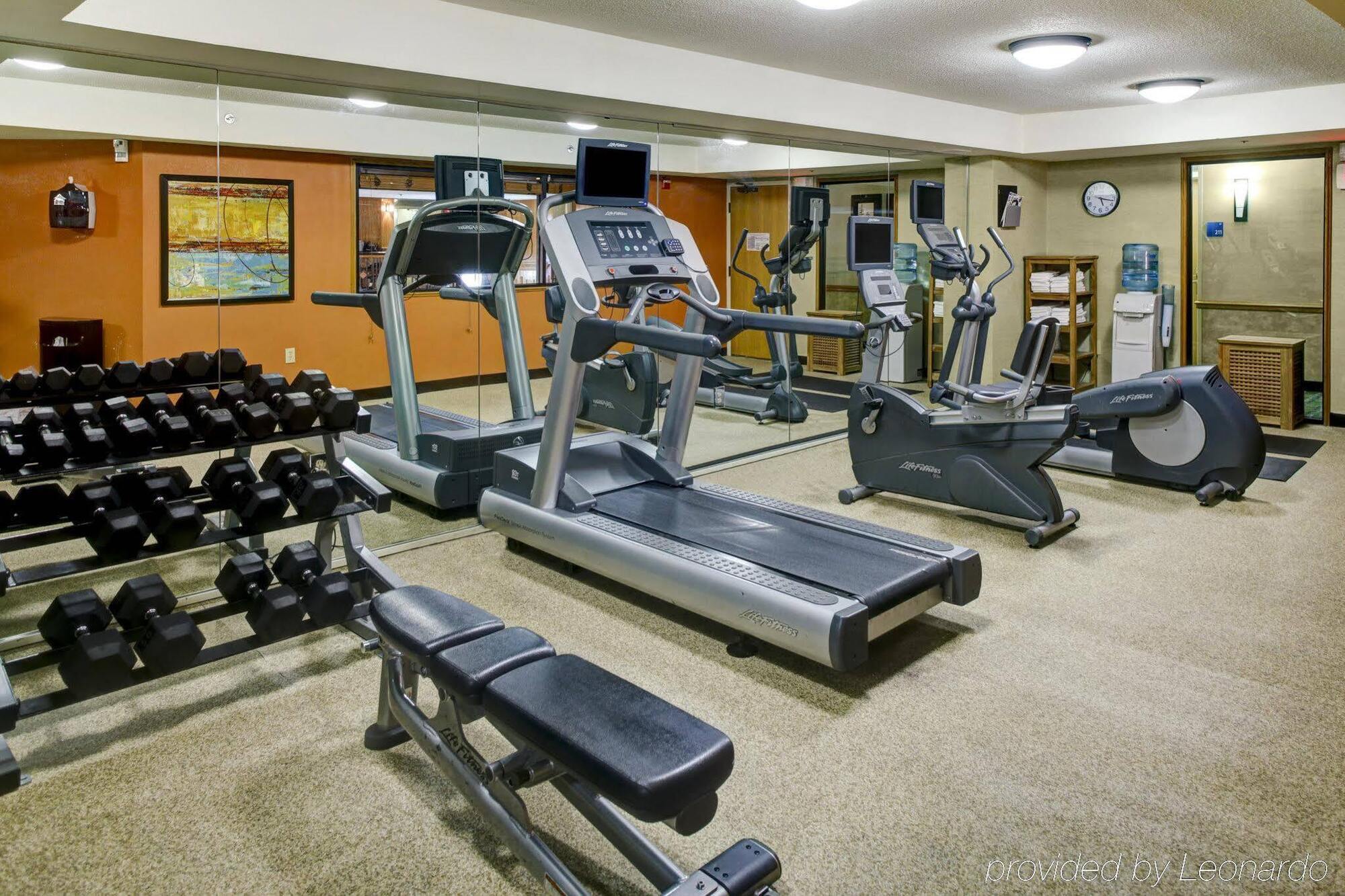 Holiday Inn Express Hotel & Suites Atlanta Buckhead By Ihg Экстерьер фото